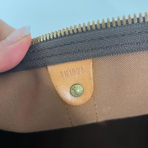 ❤️Louis Vuitton
Keepall Bandouliere 45 45 In Brown Monogram Canvas Carry on bag - Picture 14 of 15